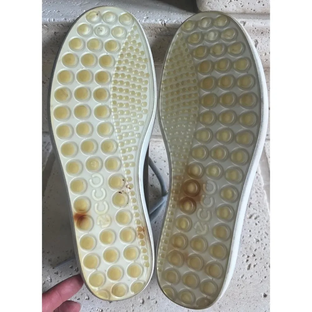 ECCO Women's Soft 7 Perforated Tie Sneaker Warm Grey Nubuck Size 9